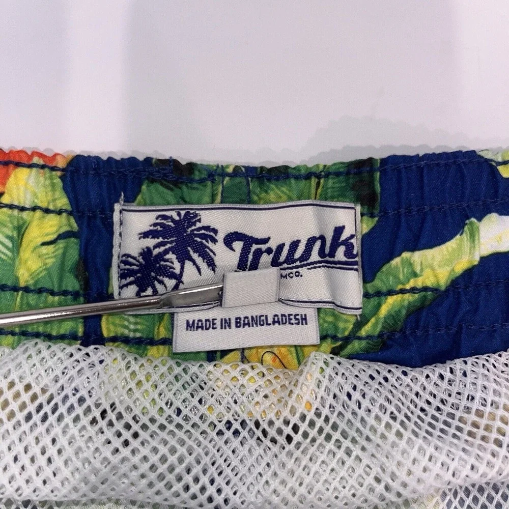 Trunks Surf & Swim Co Short Men's XXL Lined Pineapple‎ Banana Leaf Bathing Suit